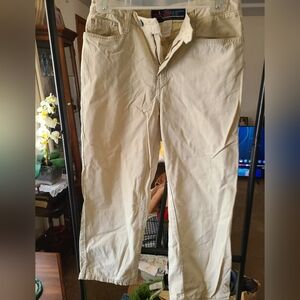 Light Khaki-stone Capris